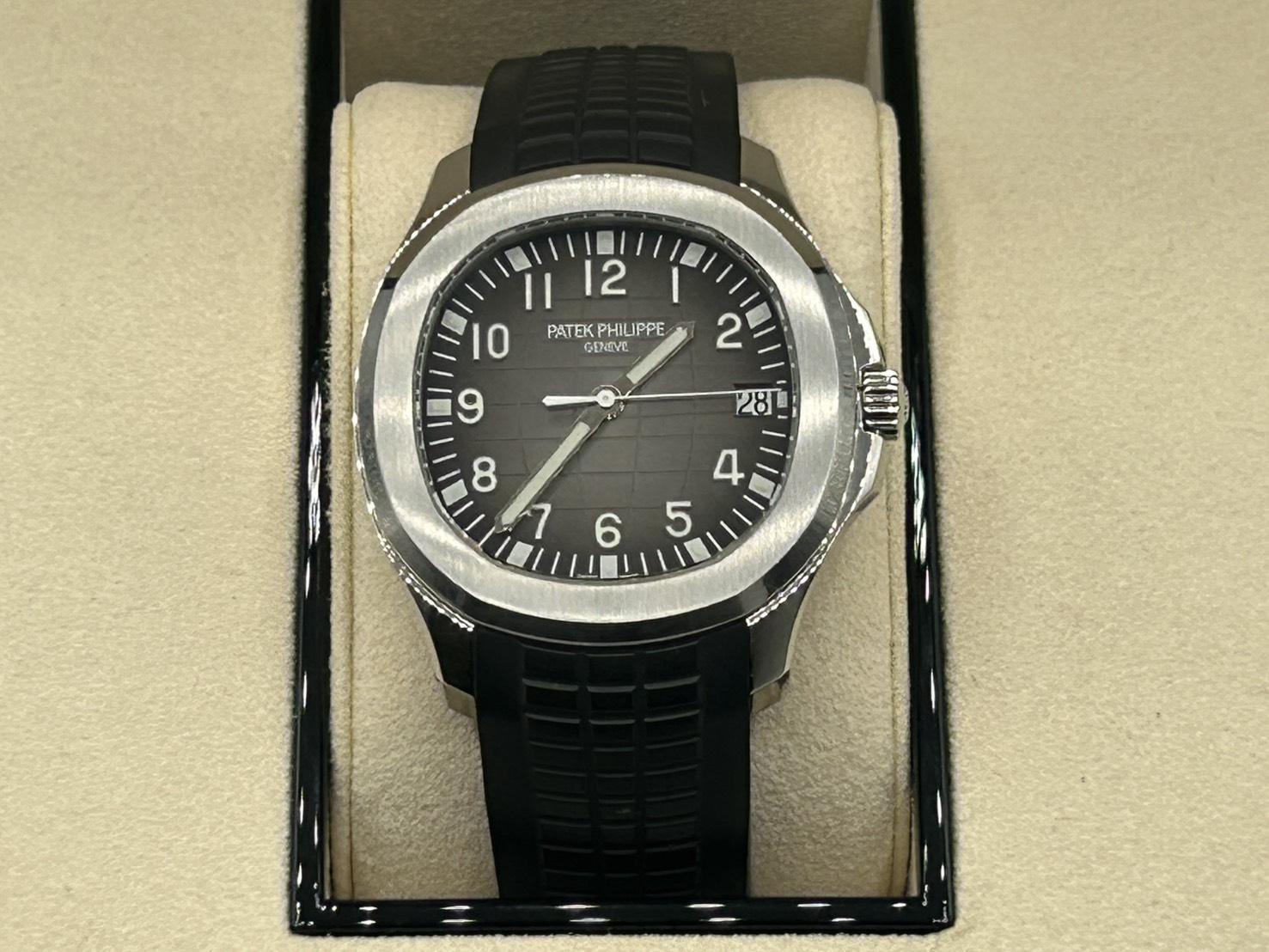 パテックフィリップ アクアノート　5167A-001