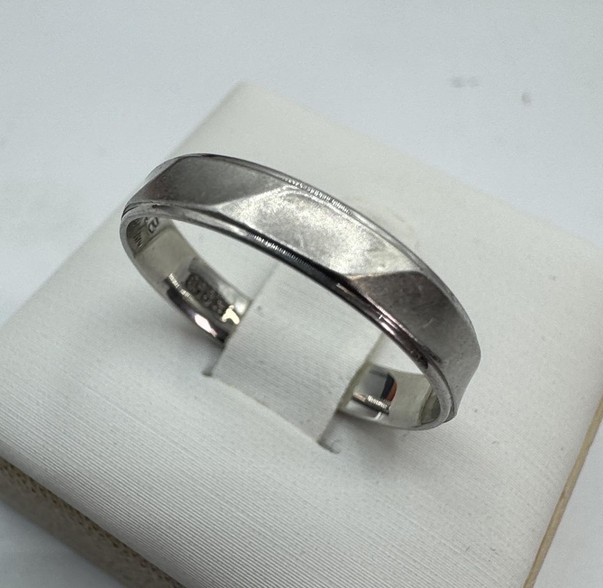 P リング pt950 3.1g