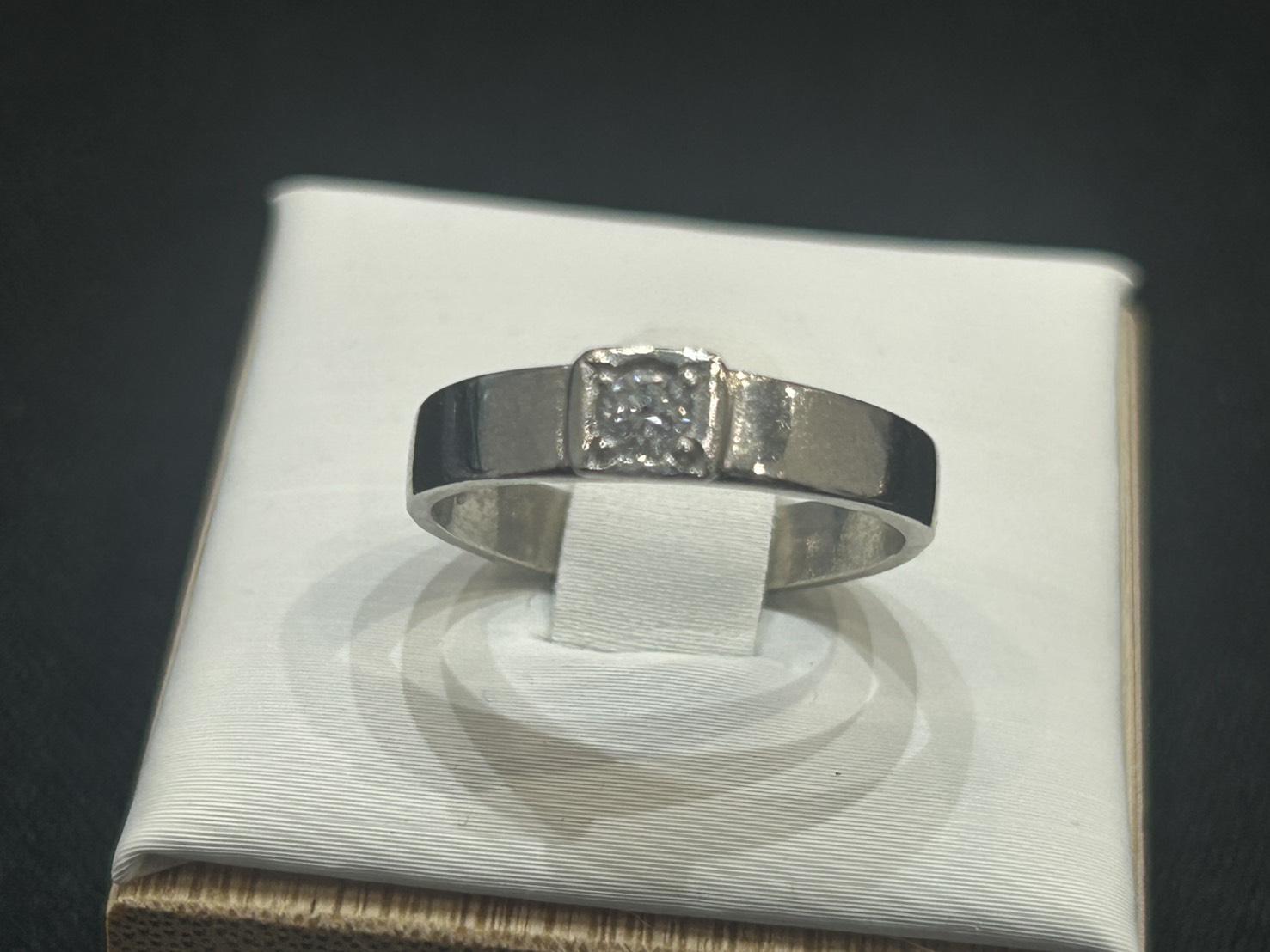 P 地金 PT900　4.6ｇ