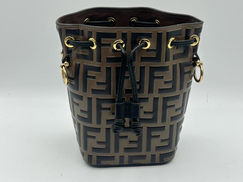 フェンディ モントレゾール ミニ 8BS010