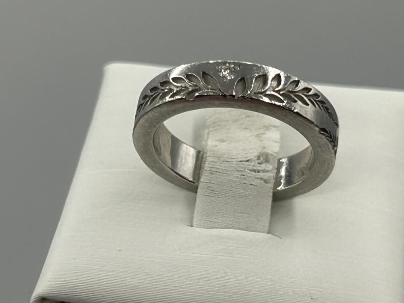 P リング PT900　9.0ｇ