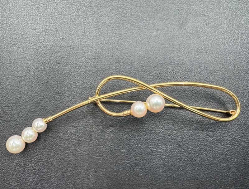 G 地金 K18　ブローチ　パール付き　3ｇ