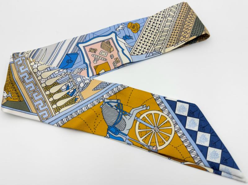 エルメス ツイリー　オブジェ・ドゥ・キュリオジテ　シルク100％