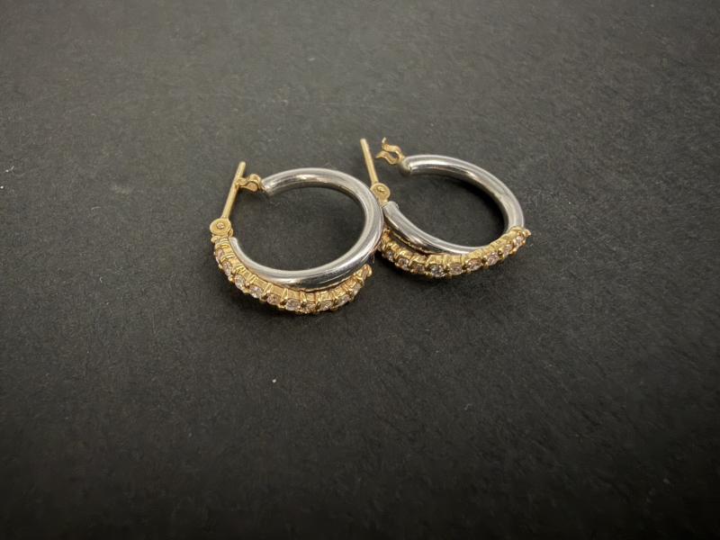 G 地金 K18 0.5g 石付き