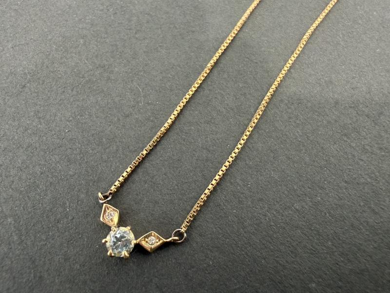 G ネックレス K18 3g 石付き