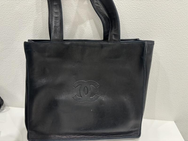 シャネル レザートートバック