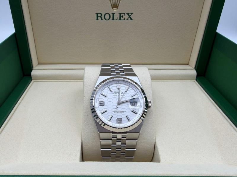 ロレックス ランドドゥエラー　127334
