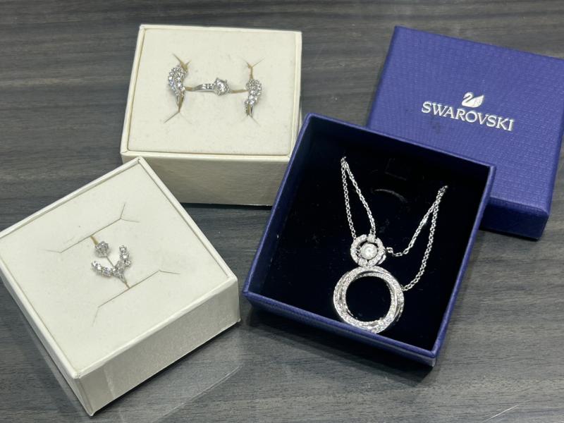 スワロフスキー　アクセサリーまとめ