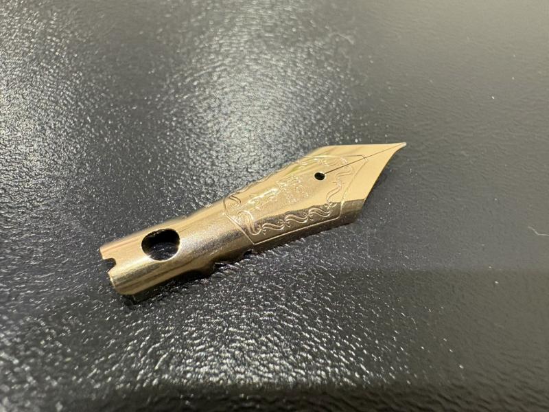 G 地金 K14　0.6g　ペン先