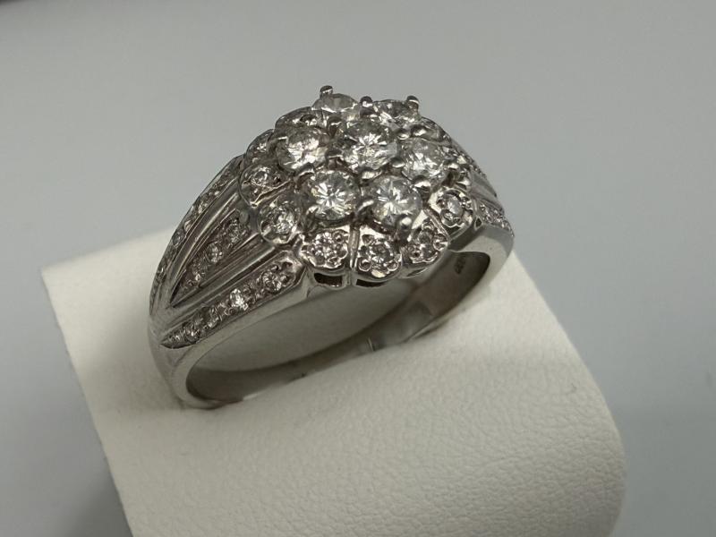 P リング Pt900 8.5g 石付き