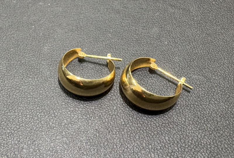 G 地金 K18 ピアス　1.1g