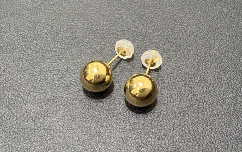 G 地金 K18　ピアス　0.7g