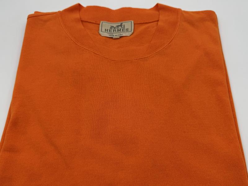 エルメス トップス　Tシャツ　オレンジ色