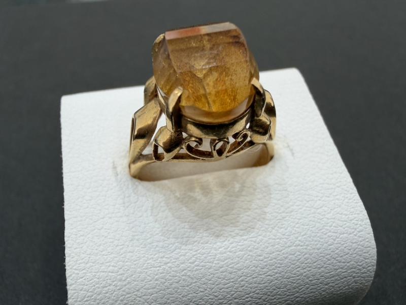G リング K18 2.5g 石付き