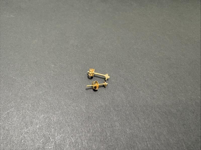 G 地金 K18 ピアス　０.２g