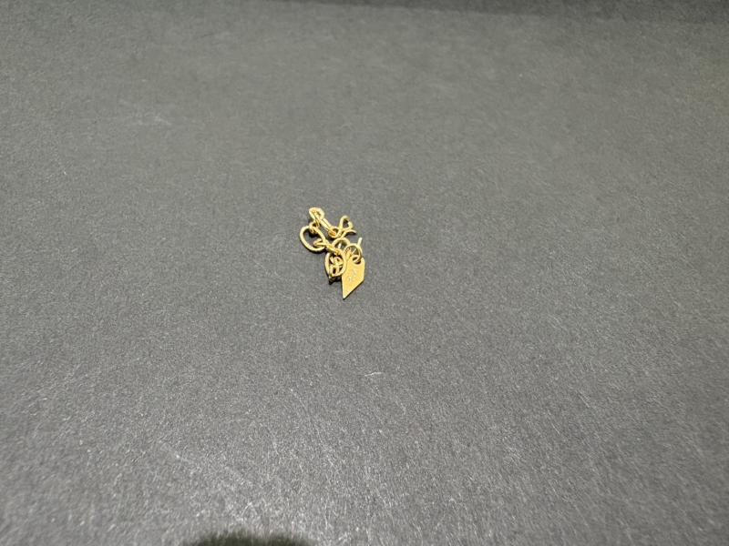 G 地金 K18 チェーン破片　０.１g