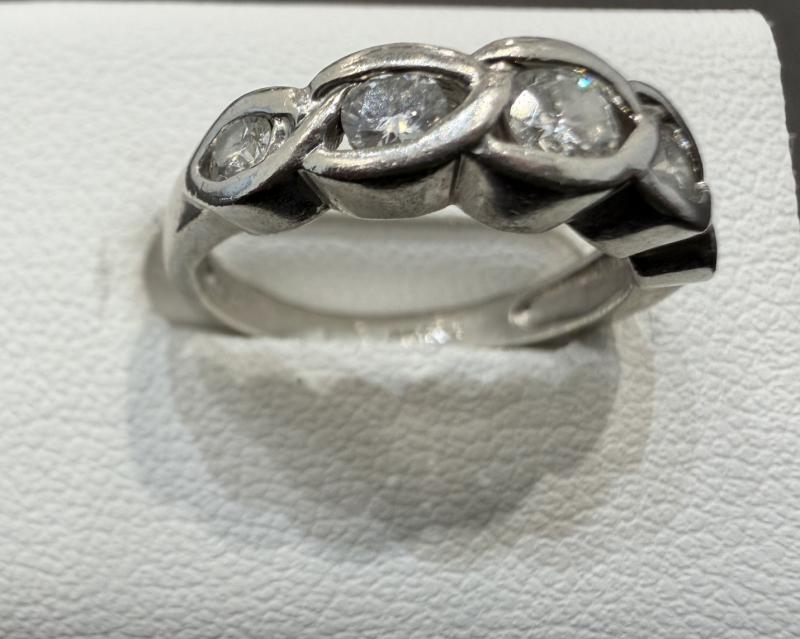 P リング Pt900 3.5g 石付き