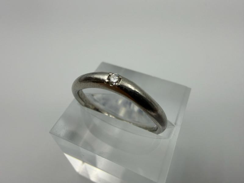 P リング Pt900　4.2ｇ　石付